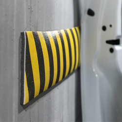SIDE WALL PROTECTOR 370X80MM CS1